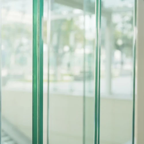 close-up-glass-door (1)